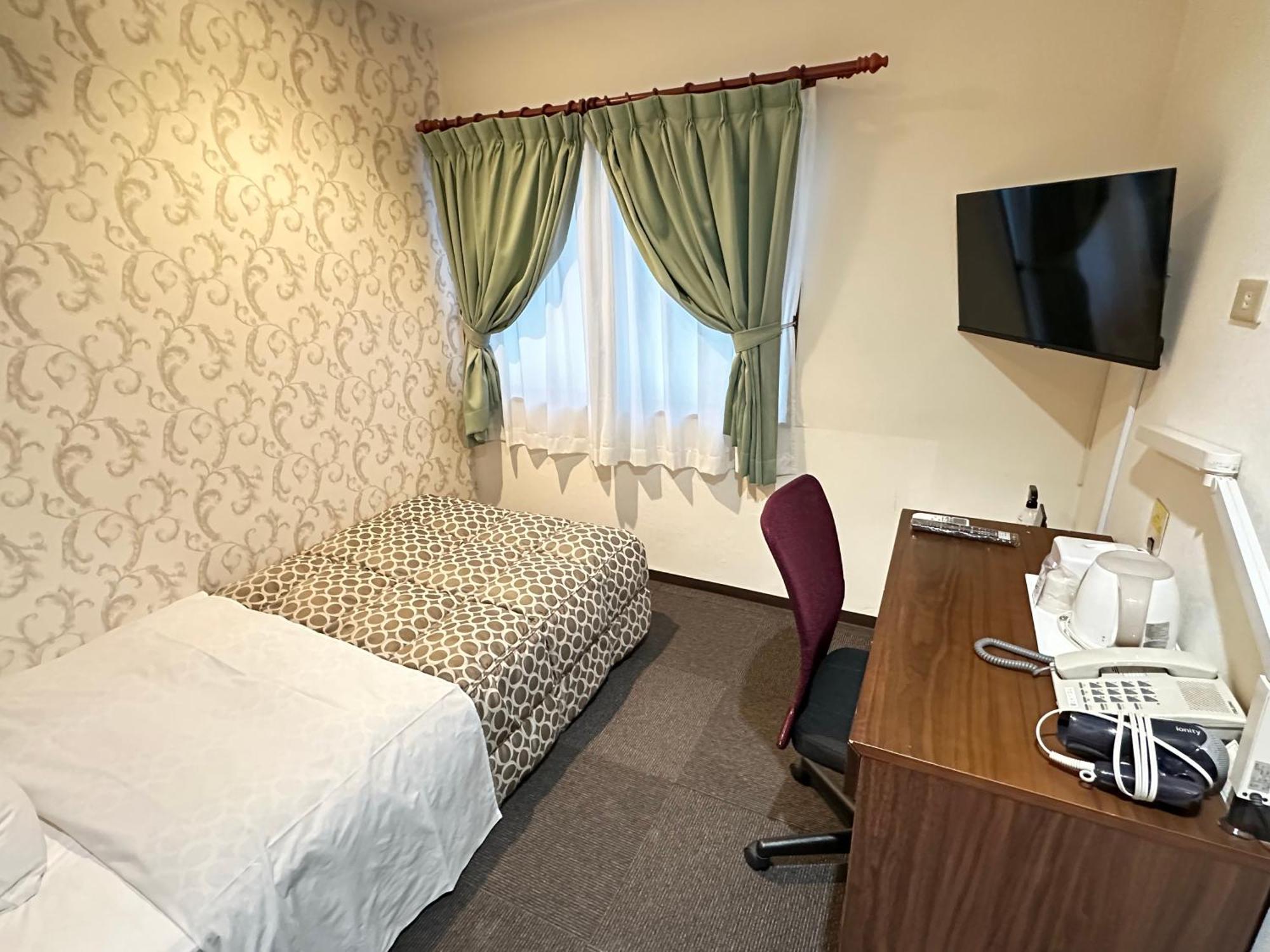 Chikushino Futsukaichi Green Hotel מראה חיצוני תמונה